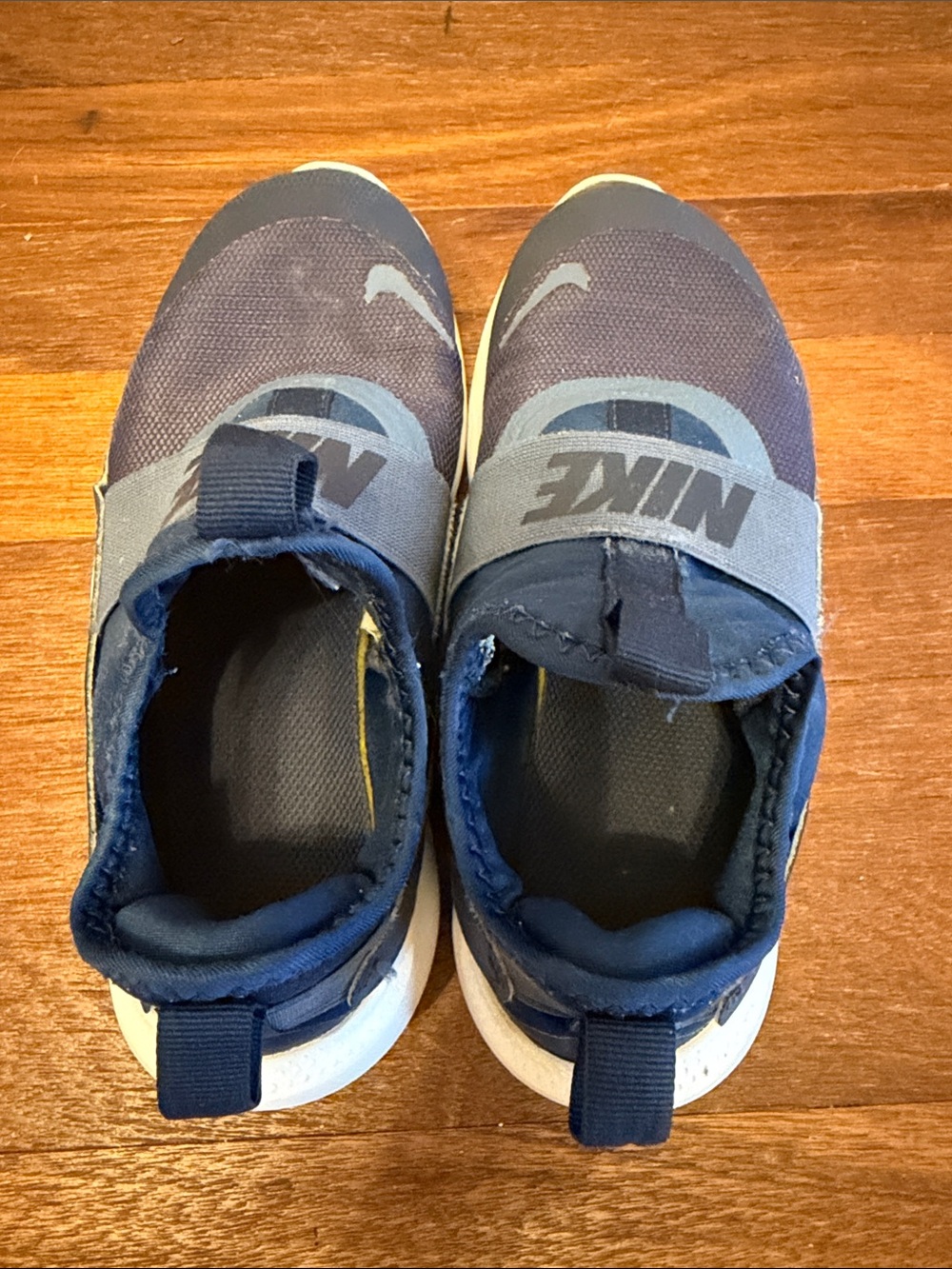 Nike Flex Runner 4 Big Kids' Running Shoes Athletic Navy Sneakers Size 4Y - Picture 5 of 11